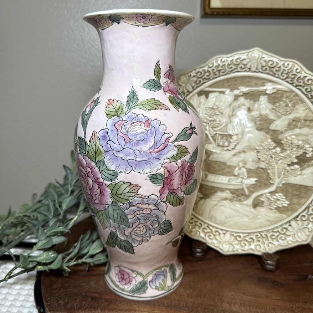 Vintage TOYO Chinese Porcelain Vase Soft Pink Roses Chinoiserie HFP Macau 10.5”